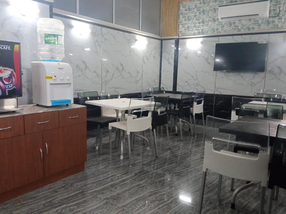 כלכותה Soukyam Hotel מראה חיצוני תמונה